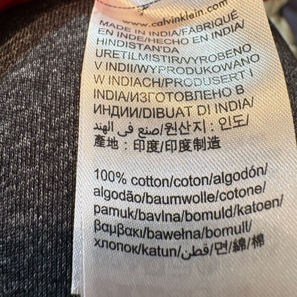 Calvin Klein jeans Men’s Red all over CK logo print shirt size M - Picture 7 of 8